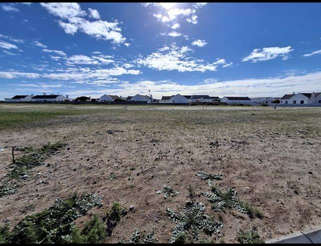 LAND FOR SALE IN BRITANNIA BAY